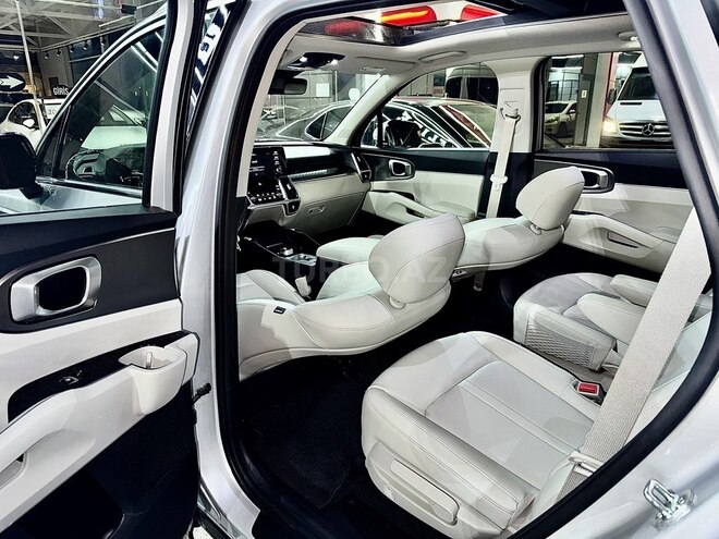 Kia Sorento-32