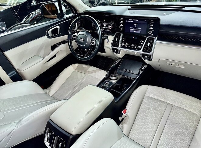 Kia Sorento-36