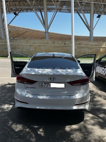 Hyundai Elantra 2018, 64,500 km - 2.0 л - Bakı
