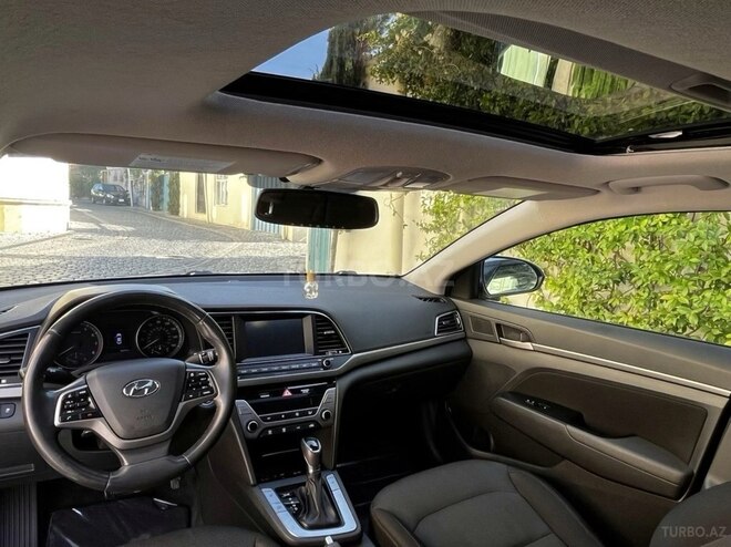 Hyundai Elantra 2018, 64,500 km - 2.0 л - Bakı