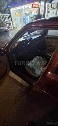Mercedes E 250 1992, 300,000 km - 2.5 l - Bakı