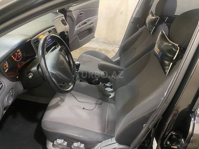 Kia Rio 2005, 293,792 km - 1.4 л - Biləsuvar