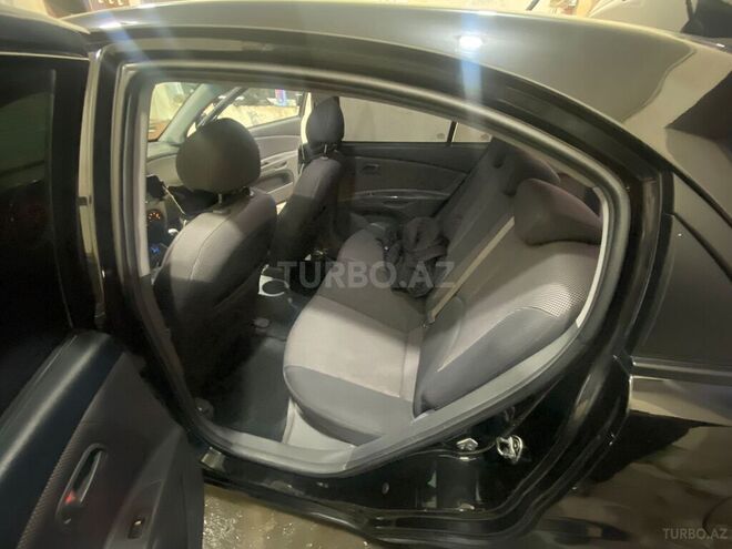 Kia Rio 2005, 293,792 km - 1.4 л - Biləsuvar