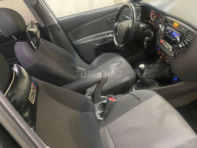 Kia Rio 2005, 293,792 km - 1.4 л - Biləsuvar