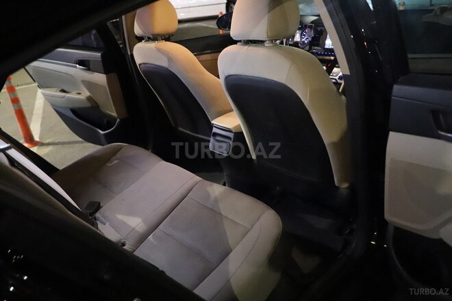 Hyundai Elantra 2016, 15,000 km - 2.0 l - Bakı