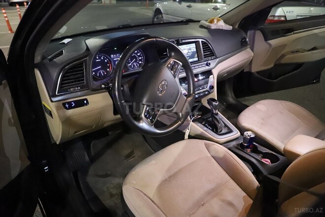 Hyundai Elantra 2016, 15,000 km - 2.0 l - Bakı