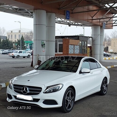 Mercedes C 300 2015, 140,500 km - 3.5 l - Yevlax