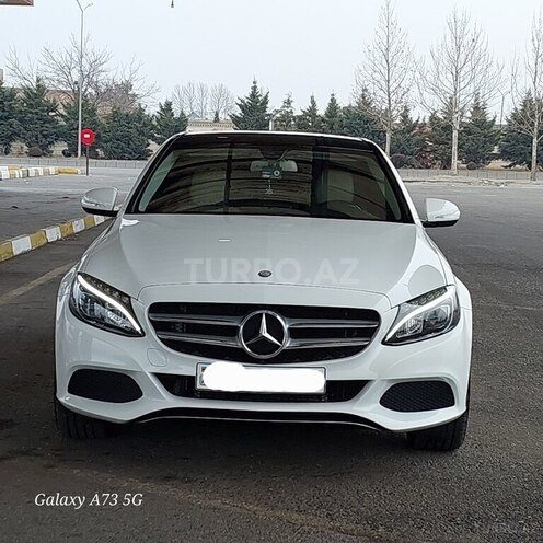 Mercedes C 300 2015, 140,500 km - 3.5 l - Yevlax