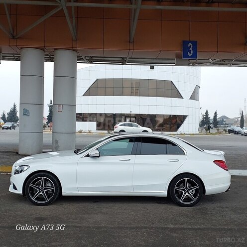 Mercedes C 300 2015, 140,500 km - 3.5 l - Yevlax