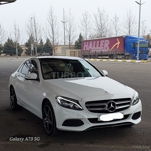 Mercedes C 300 2015, 140,500 km - 3.5 l - Yevlax
