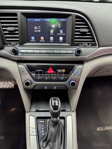 Hyundai Elantra 2017, 141,000 km - 2.0 l - Bakı