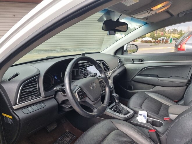Hyundai Elantra 2016, 179,075 km - 1.6 л - Bakı