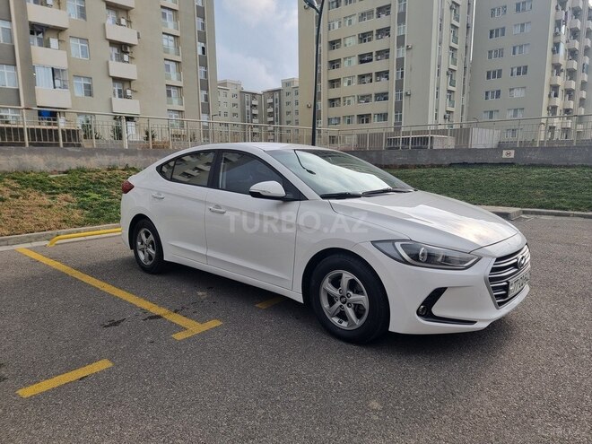 Hyundai Elantra 2016, 179,075 km - 1.6 л - Bakı