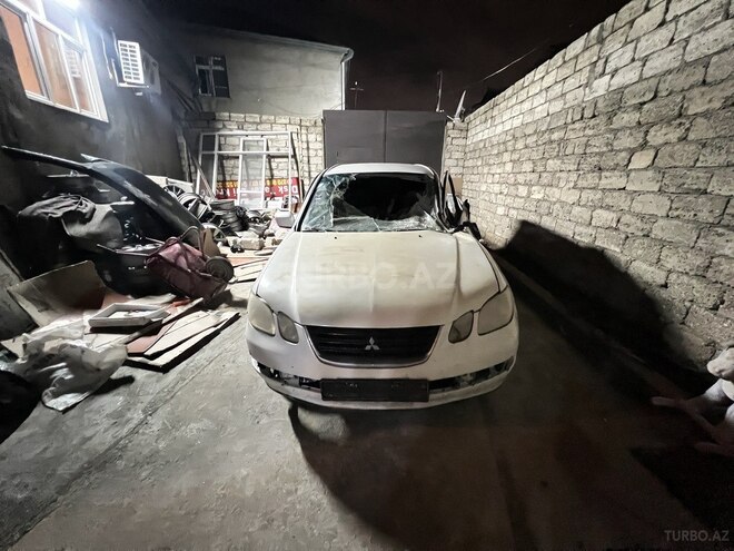 Mitsubishi Airtrek 2002, 212,456 km - 2.0 l - Bakı
