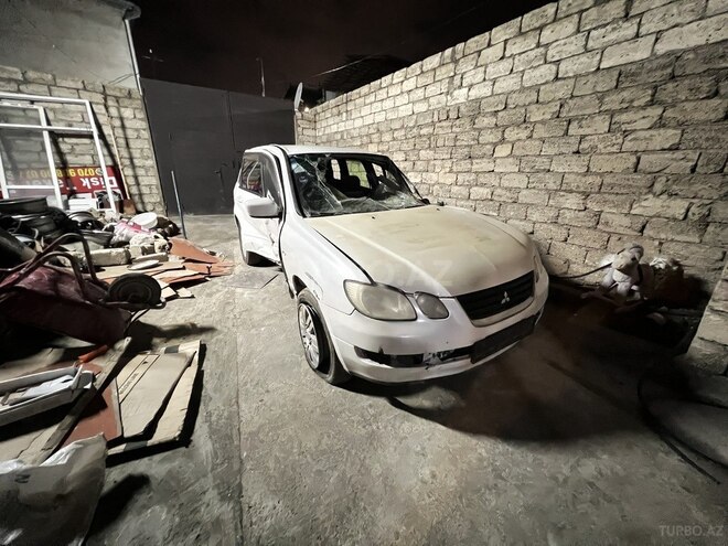Mitsubishi Airtrek 2002, 212,456 km - 2.0 l - Bakı