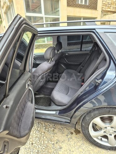 Mercedes C 200 2001, 234,000 km - 2.0 л - Bakı