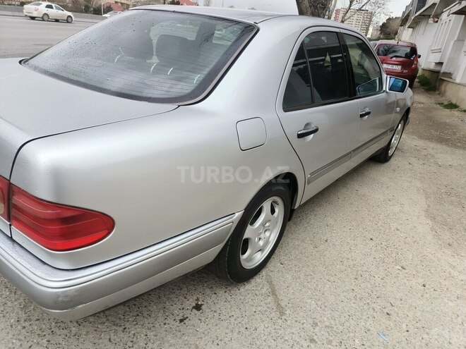 Mercedes E 240 1998, 382,370 km - 2.4 л - Bakı