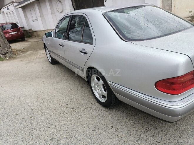 Mercedes E 240 1998, 382,370 km - 2.4 л - Bakı