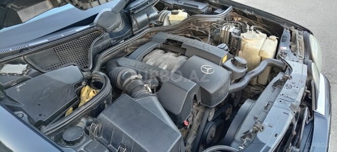 Mercedes E 240 1999, 322,000 km - 2.4 l - Bakı