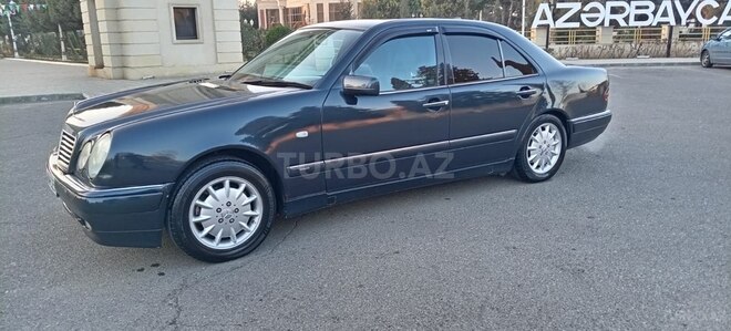 Mercedes E 240 1999, 322,000 km - 2.4 l - Bakı