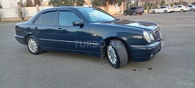 Mercedes E 240 1999, 322,000 km - 2.4 l - Bakı