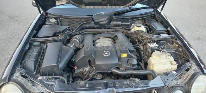 Mercedes E 240 1999, 322,000 km - 2.4 l - Bakı