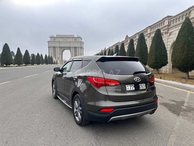 Hyundai Santa Fe-6