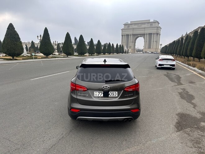 Hyundai Santa Fe-9
