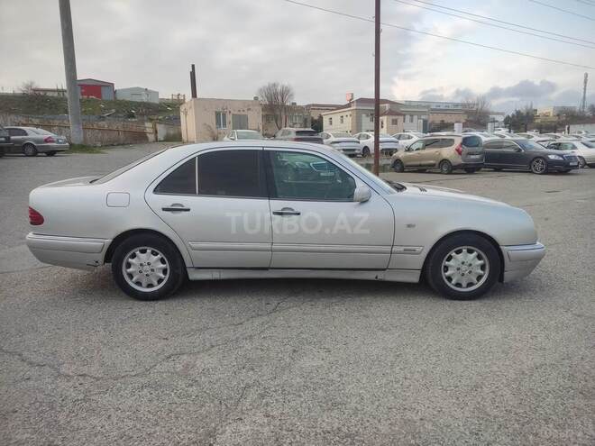 Mercedes E 240 1999, 352,000 km - 2.4 l - Bakı
