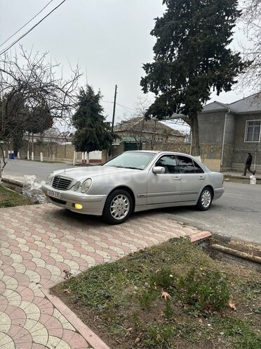 Mercedes E 200 2000, 276,852 km - 2.0 l - Göyçay