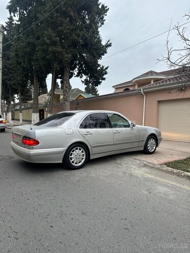 Mercedes E 200 2000, 276,852 km - 2.0 l - Göyçay