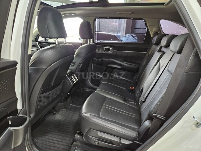 Kia Sorento-13