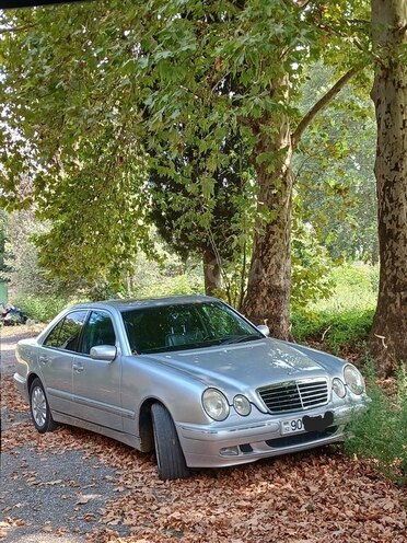 Mercedes E 240 2000, 340,000 km - 2.4 l - Bərdə