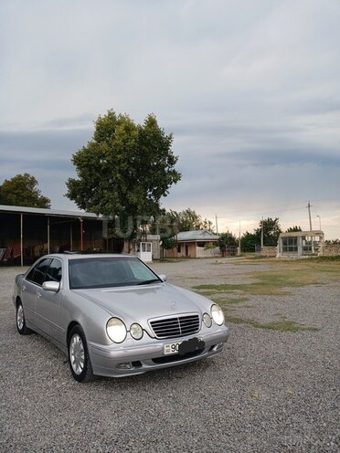 Mercedes E 240 2000, 340,000 km - 2.4 l - Bərdə