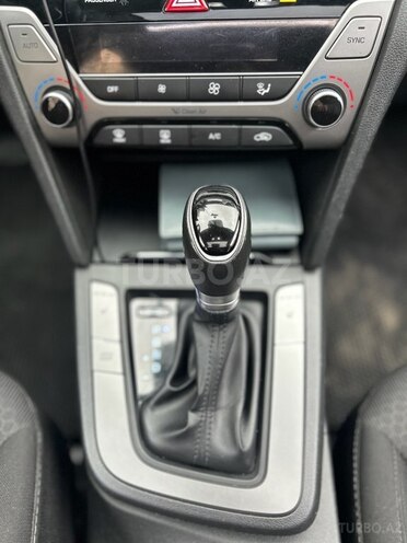 Hyundai Elantra 2018, 115,873 km - 2.0 l - Bakı