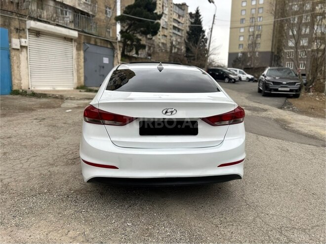 Hyundai Elantra 2018, 115,873 km - 2.0 l - Bakı
