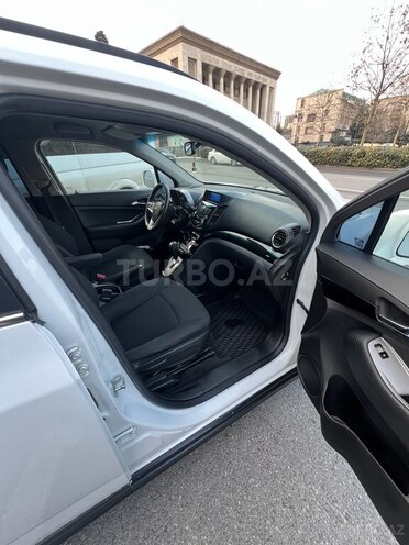 Chevrolet Orlando-7