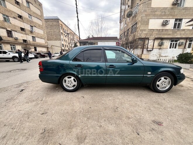 Mercedes C 220 1995, 506,638 km - 2.2 l - Şirvan