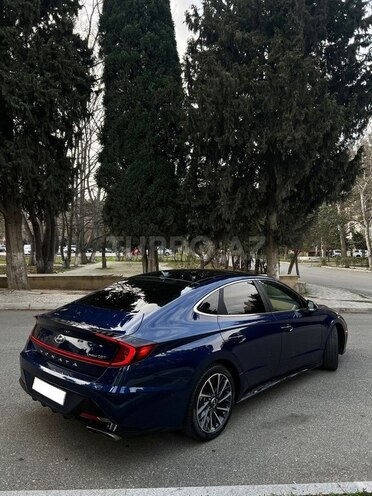 Hyundai Sonata-4