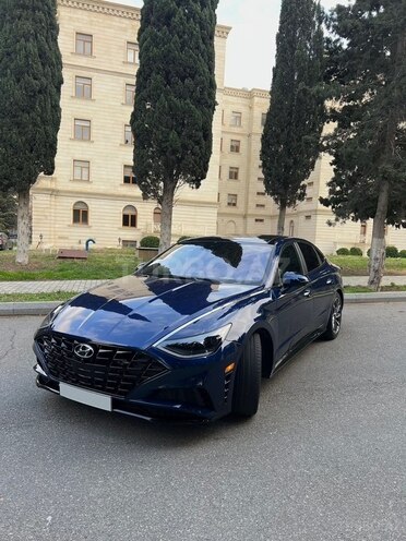 Hyundai Sonata-1