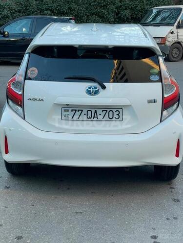 Toyota Aqua 2019, 110,000 km - 1.5 л - Bakı