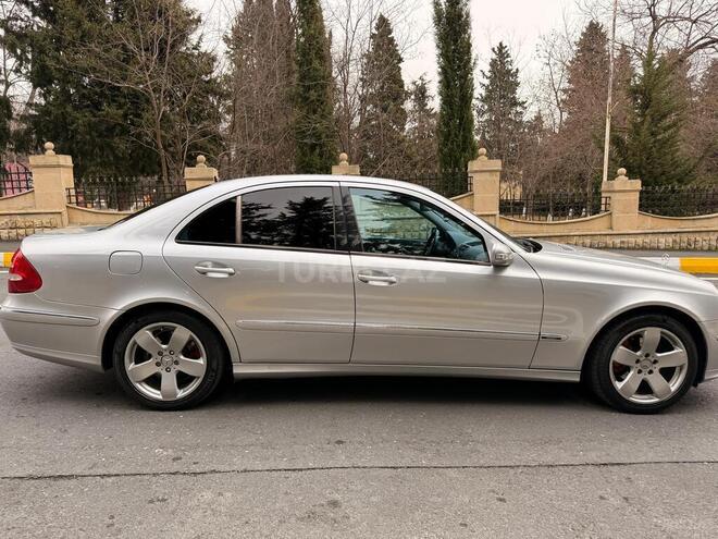Mercedes E 200 2003, 450,000 km - 2.0 l - Zaqatala