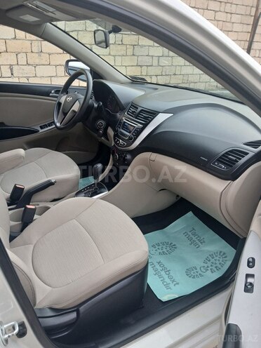 Hyundai Accent 2015, 154,000 km - 1.6 l - Bakı
