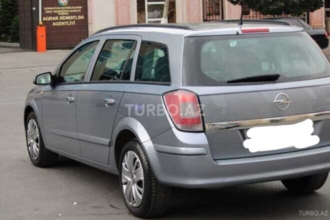 Opel Astra 2006, 260,000 km - 1.4 l - Bərdə