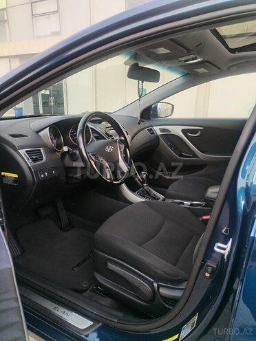 Hyundai Elantra 2015, 120,701 km - 1.8 l - Bakı