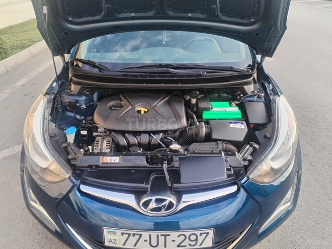 Hyundai Elantra 2015, 120,701 km - 1.8 l - Bakı
