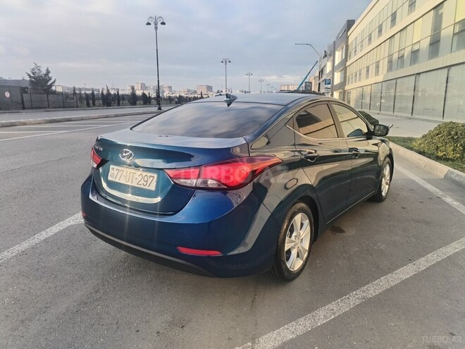 Hyundai Elantra 2015, 120,701 km - 1.8 l - Bakı
