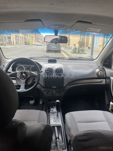 Chevrolet Aveo-5