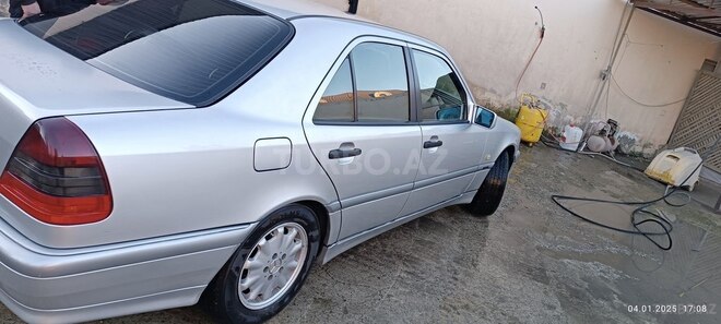 Mercedes C 180 1998, 337,000 km - 1.8 л - Gəncə