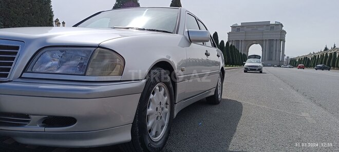Mercedes C 180 1998, 337,000 km - 1.8 л - Gəncə